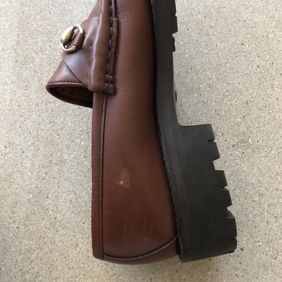 Women’s Gucci lug sole loafers - Picture 5 of 7